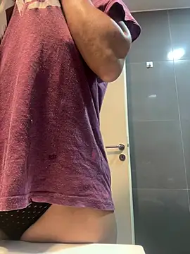 justinahallo online show from 03-26-26, 04:18