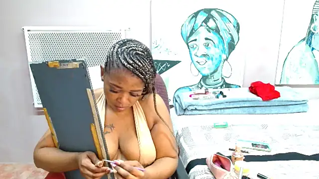 TyraHotxxx online show from 04-15-26, 06:09