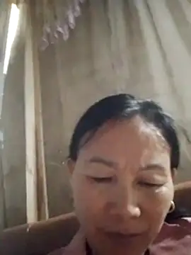 Snapshot of Kiss_love2 chatting on 06-15-26, 02:36 Kiss love2 online show from 06-15-26, 02:36