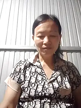Snapshot of Kiss_love2 chatting on 06-23-26, 03:48 Kiss love2 online show from 06-23-26, 03:48