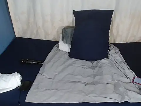 Sweet-Bella17 online show from 02-27-26, 06:30