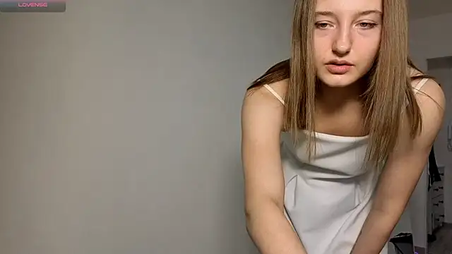 AvelinaSchepp online show from 03-07-26, 12:46