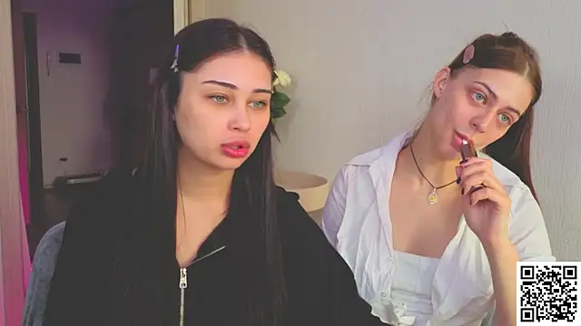 Sofia Plump online show from 04-19-26, 09:08