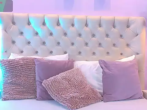 Ema Jackson online show from 02-15-26, 01:20