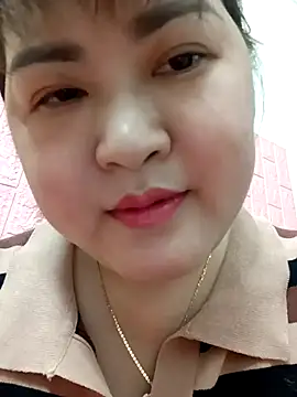 Kee-kimlee online show from 02-18-26, 02:40