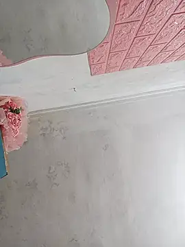 Kee-kimlee online show from 05-22-26, 01:46