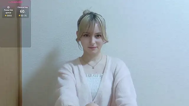 Snapshot of e_ri_ka93 chatting on 05-01-26, 12:10 e ri ka93 online show from 05-01-26, 12:10