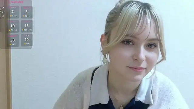 Snapshot of e_ri_ka93 chatting on 05-03-26, 01:06 e ri ka93 online show from 05-03-26, 01:06