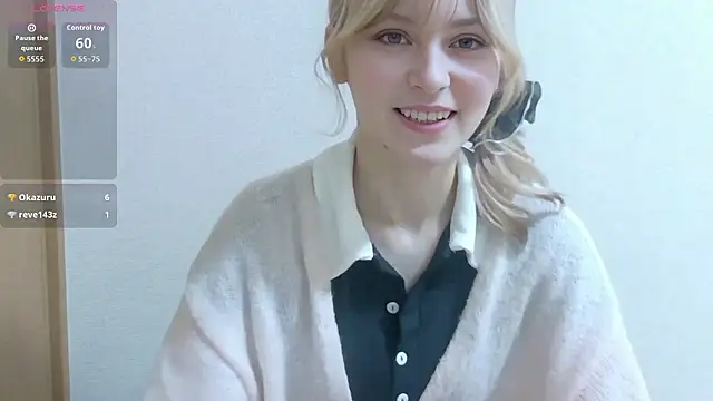 Snapshot of e_ri_ka93 chatting on 06-13-26, 01:31 e ri ka93 online show from 06-13-26, 01:31