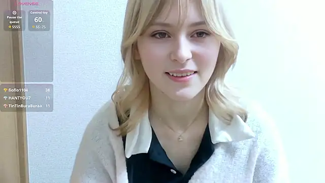 Snapshot of e_ri_ka93 chatting on 06-23-26, 02:04 e ri ka93 online show from 06-23-26, 02:04