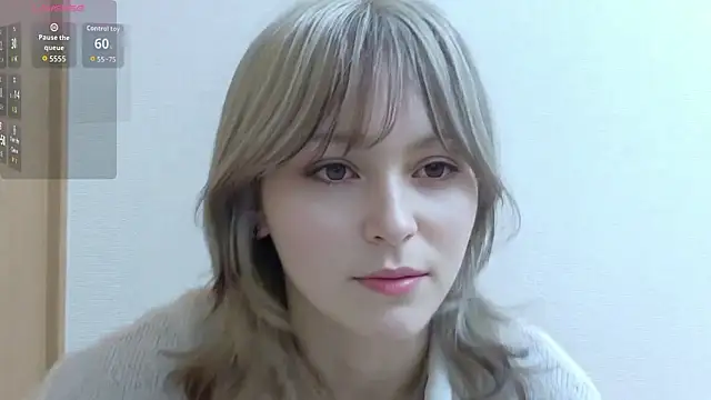 Snapshot of e_ri_ka93 chatting on 07-10-26, 01:14 e ri ka93 online show from 07-10-26, 01:14