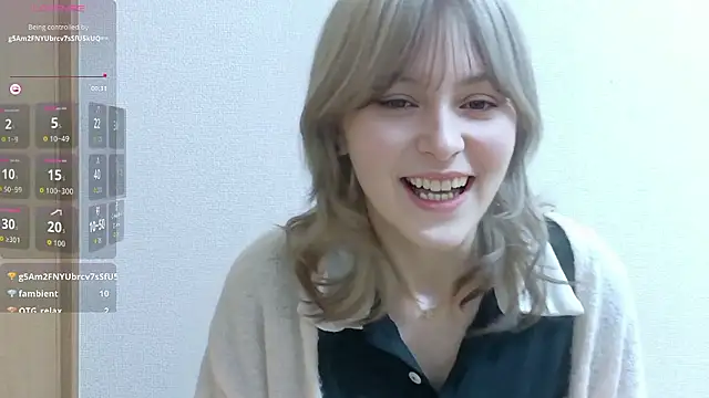 Snapshot of e_ri_ka93 chatting on 07-11-26, 01:25 e ri ka93 online show from 07-11-26, 01:25