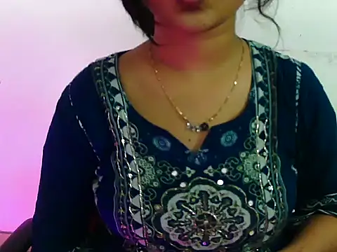 Snapshot of AnshikaBloom98 chatting on 03-14-26, 06:24 AnshikaBloom98 online show from 03-14-26, 06:24