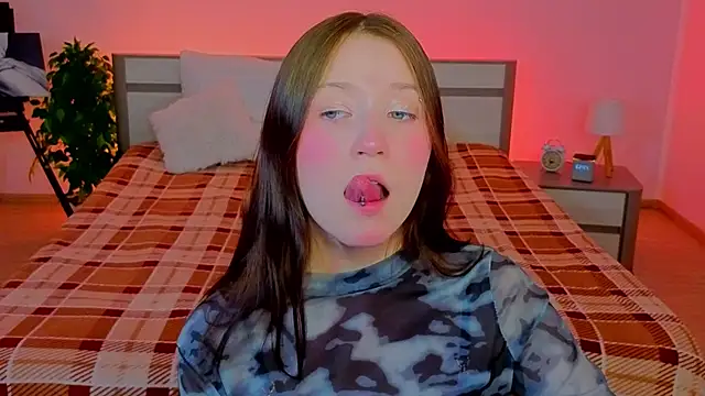 MmollyMay online show from 04-21-26, 10:54