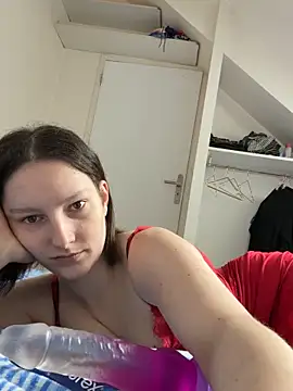 Snapshot of Mis-Elisa96 chatting on 05-06-26, 04:12 Mis-Elisa96 online show from 05-06-26, 04:12