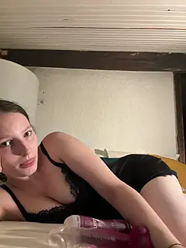 Snapshot of Mis-Elisa96 chatting on 07-12-26, 01:18 Mis-Elisa96 online show from 07-12-26, 01:18