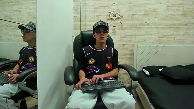 Jordi Cooper online show from 02-25-26, 07:45