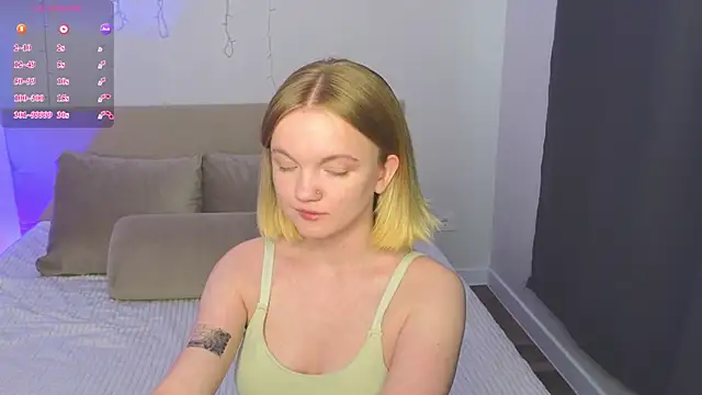 Snapshot of StellaBunny chatting on 05-10-26, 11:15 StellaBunny online show from 05-10-26, 11:15