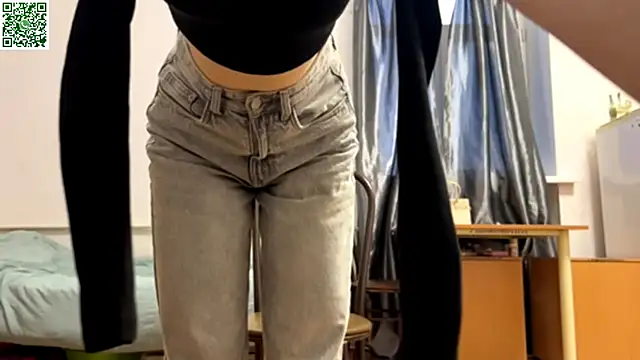 VickieKush online show from 04-10-26, 04:12