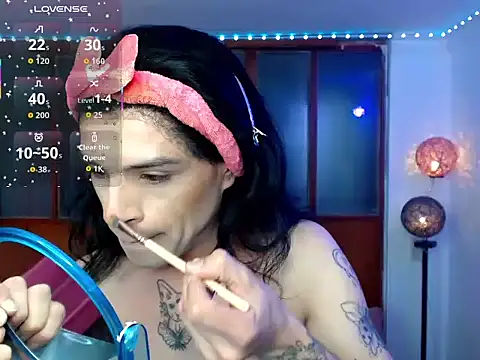 Snapshot of DanniHotBoy02 chatting on 03-12-26, 09:10 DanniHotBoy02 online show from 03-12-26, 09:10