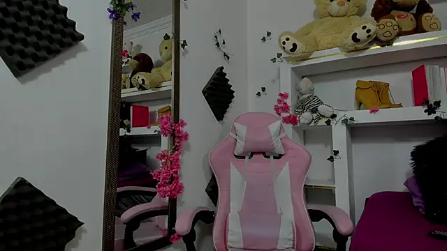 Mayli rose online show from 03-03-26, 07:42