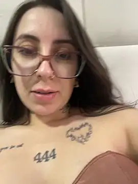 Snapshot of Lunaafeetx chatting on 03-17-26, 07:06 Lunaafeetx online show from 03-17-26, 07:06