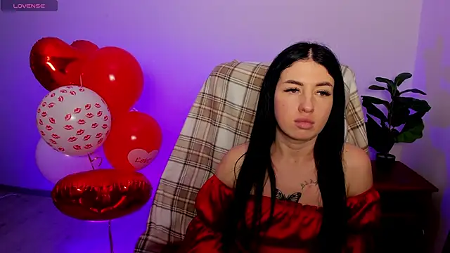 milanasky5 online show from 02-13-26, 04:03