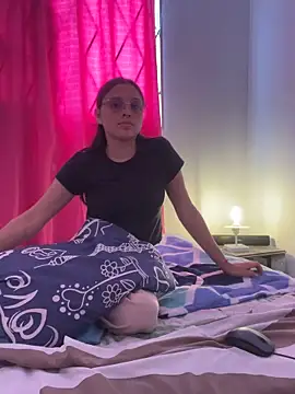 Snapshot of Ivy_lexx chatting on 02-16-26, 02:24 Ivy lexx online show from 02-16-26, 02:24