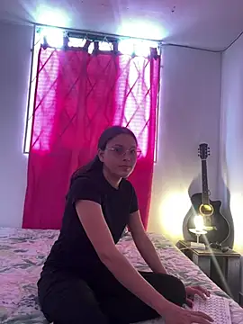 Snapshot of Ivy_lexx chatting on 02-23-26, 02:58 Ivy lexx online show from 02-23-26, 02:58