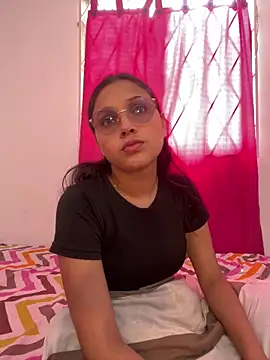 Snapshot of Ivy_lexx chatting on 02-26-26, 02:05 Ivy lexx online show from 02-26-26, 02:05