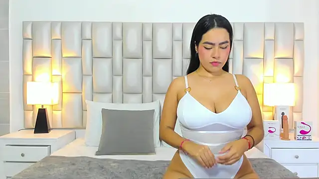 paola katy dicks online show from 06-03-26, 08:14