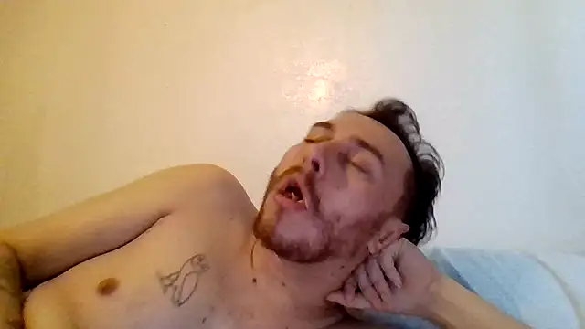 Tallhungandcloudy online show from 03-22-26, 06:22