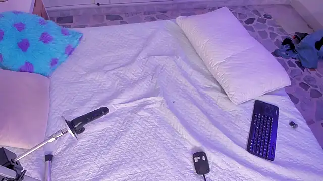 Bunny Blush1 online show from 03-27-26, 07:35