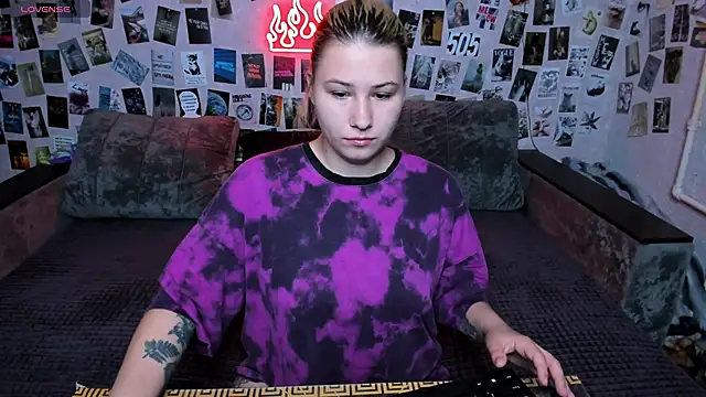 x Ulya1cutex online show from 06-18-26, 06:45