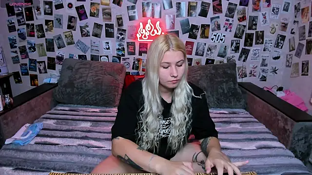 x Ulya1cutex online show from 07-04-26, 05:52