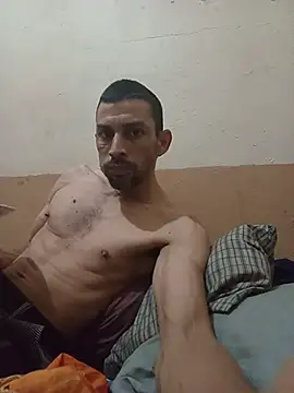 Snapshot of segnini21 chatting on 06-29-26, 03:24 segnini21 online show from 06-29-26, 03:24