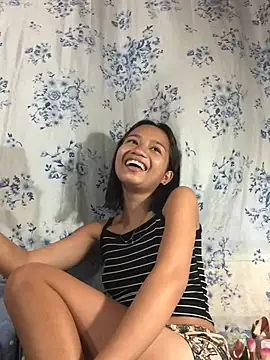 Snapshot of Asianpinay_Skinny1818 chatting on 06-17-26, 01:45 Asianpinay Skinny1818 online show from 06-17-26, 01:45