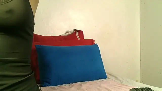 Snapshot of Mabelle_Eveline chatting on 07-06-26, 06:43 Mabelle Eveline online show from 07-06-26, 06:43