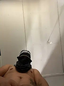 Snapshot of tuloncitoylk chatting on 02-10-26, 12:53 tuloncitoylk online show from 02-10-26, 12:53