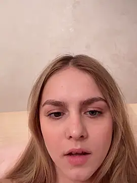 Snapshot of lillit_vivit chatting on 02-19-26, 11:17 lillit vivit online show from 02-19-26, 11:17