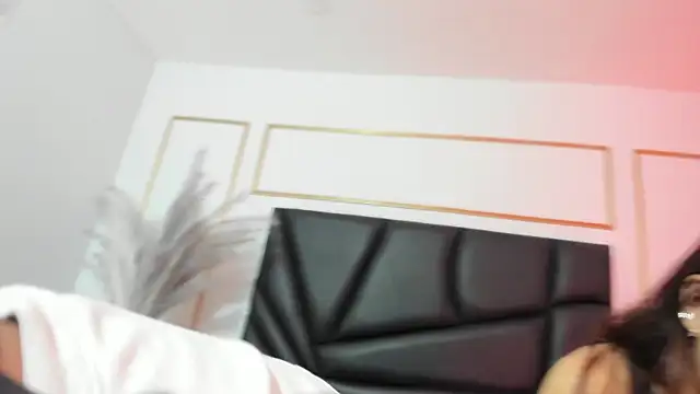 Gaia n Nix online show from 04-19-26, 04:23