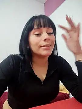 lolaa0777 online show from 05-05-26, 05:43