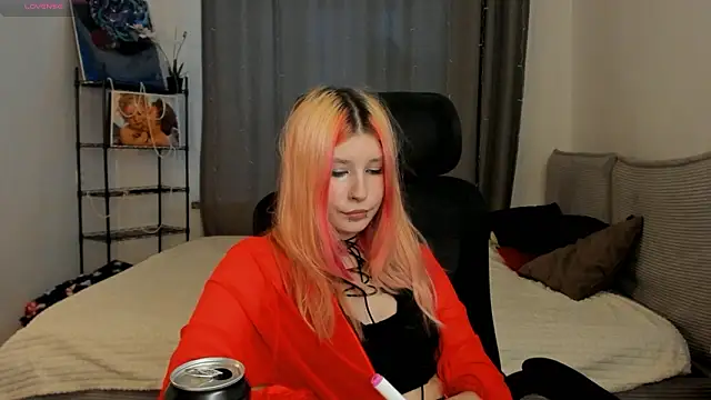 WarmAtEdges online show from 03-17-26, 03:15