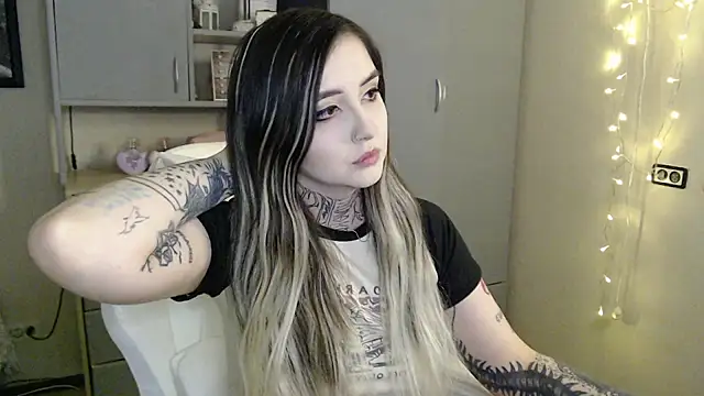 Rin Tozier online show from 03-29-26, 01:16