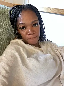 Snapshot of SexyScarlet22 chatting on 02-17-26, 11:40 SexyScarlet22 online show from 02-17-26, 11:40