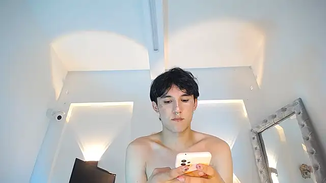 jullian ricci online show from 04-20-26, 08:21