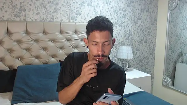 NoaahTylor online show from 03-18-26, 08:34