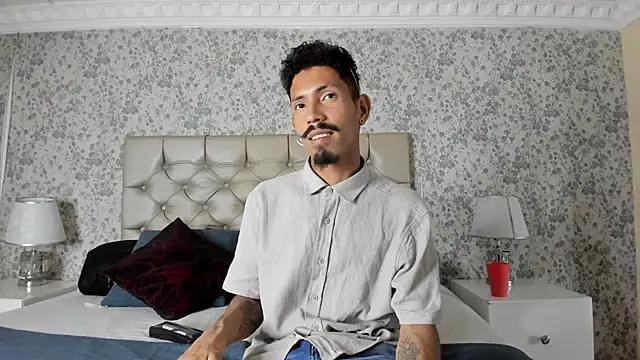 NoaahTylor online show from 03-27-26, 07:24