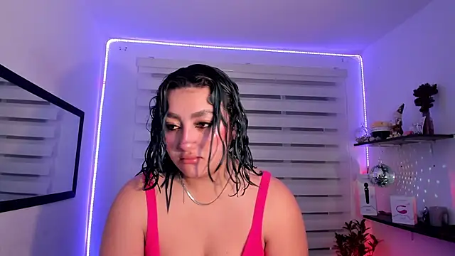 Snapshot of Emily_Jonesh chatting on 07-23-26, 12:36 Emily Jonesh online show from 07-23-26, 12:36