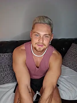 Snapshot of EddyRise- chatting on 02-19-26, 06:48 EddyRise- online show from 02-19-26, 06:48